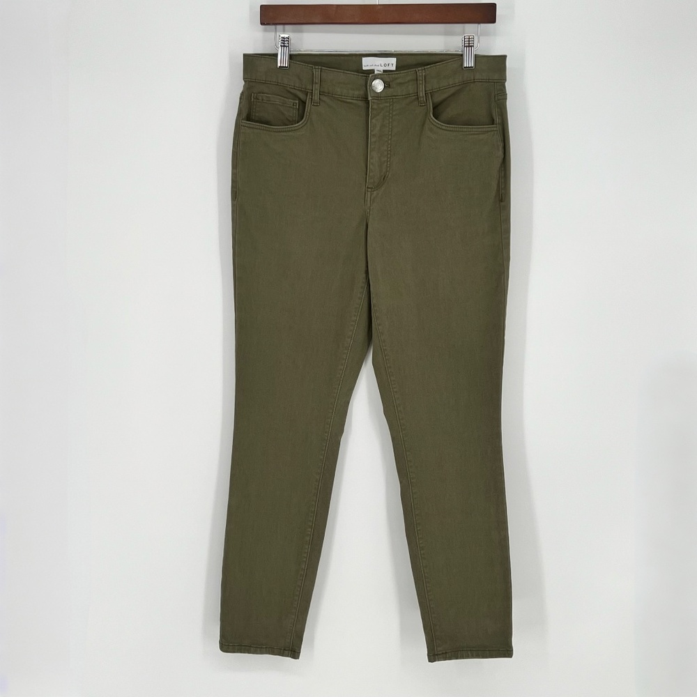LOFT Women's Sateen Skinny Pant Size 8 Green Five Pocket Mid Rise Ankle Casual